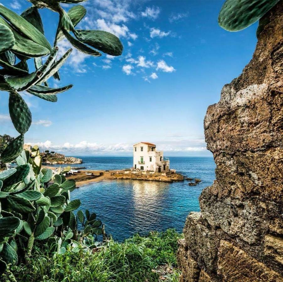 Ze-Vi Home Santa Flavia Εξωτερικό φωτογραφία